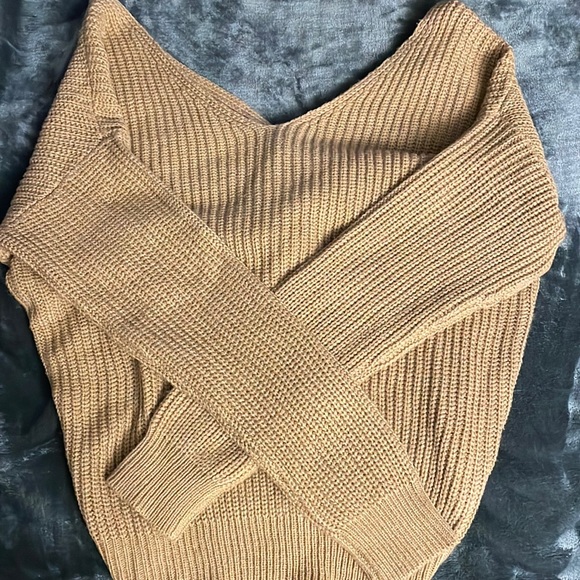 Off shoulders sweater - Picture 2 of 3